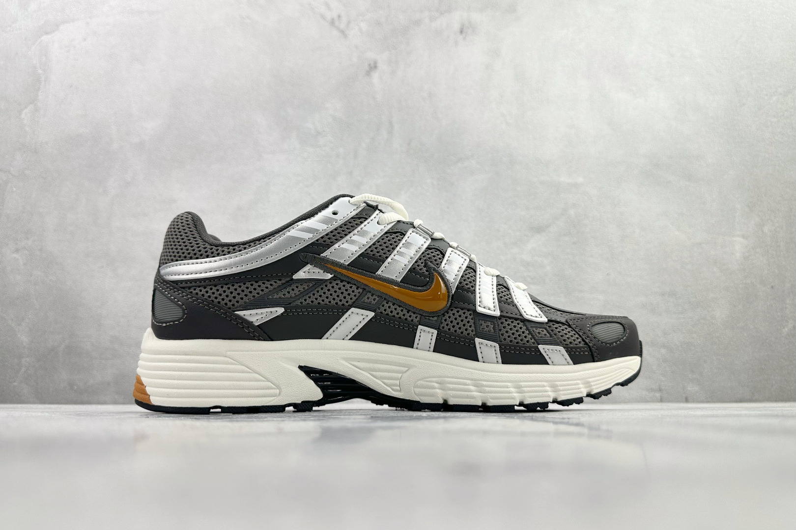 Nike P-6000 Brown CD6404-204 - Image 2