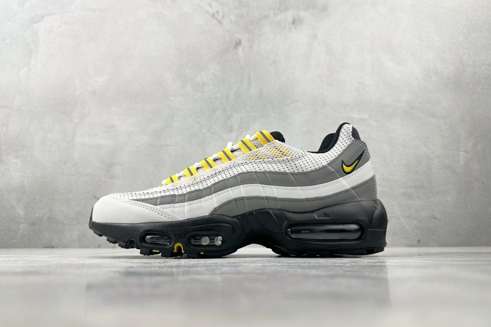 Nike Air Max 95 white gray DQ3982-100