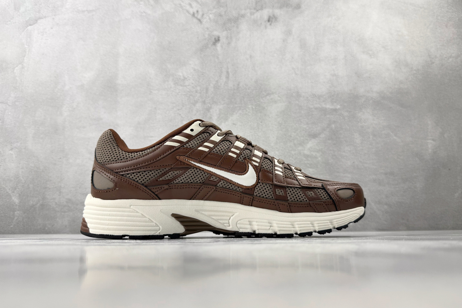 Nike P-6000 Brown BV1021-200 - Image 2
