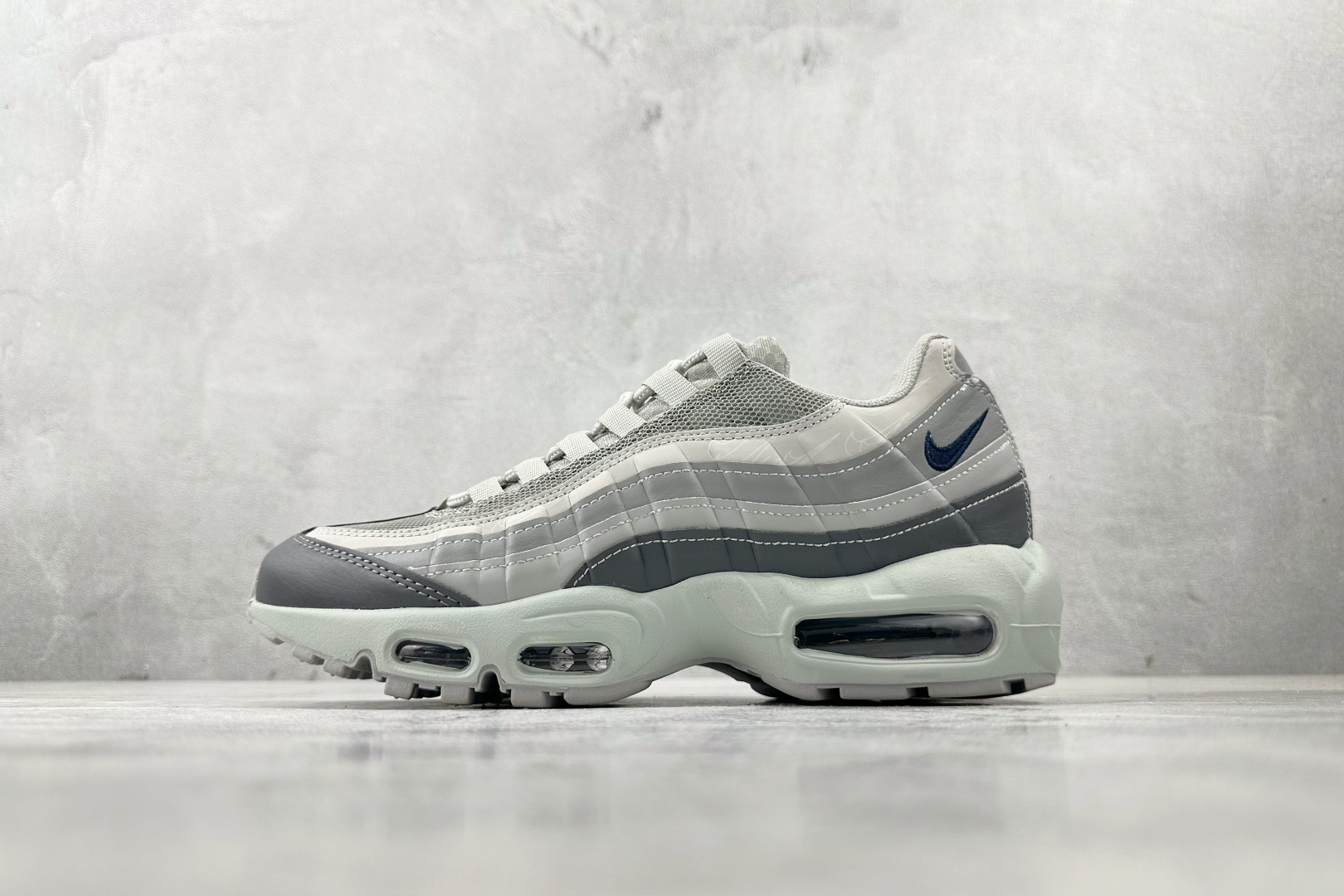 Nike Air Max 95 gray FD0663-001