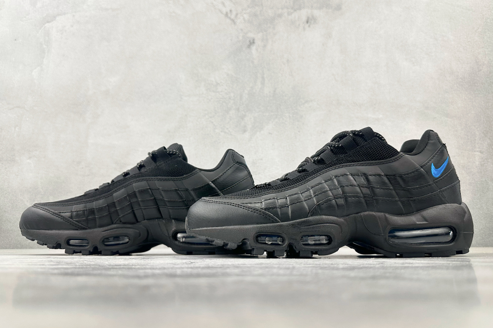 Nike Air Max 95 black DZ4511-001 - Image 5