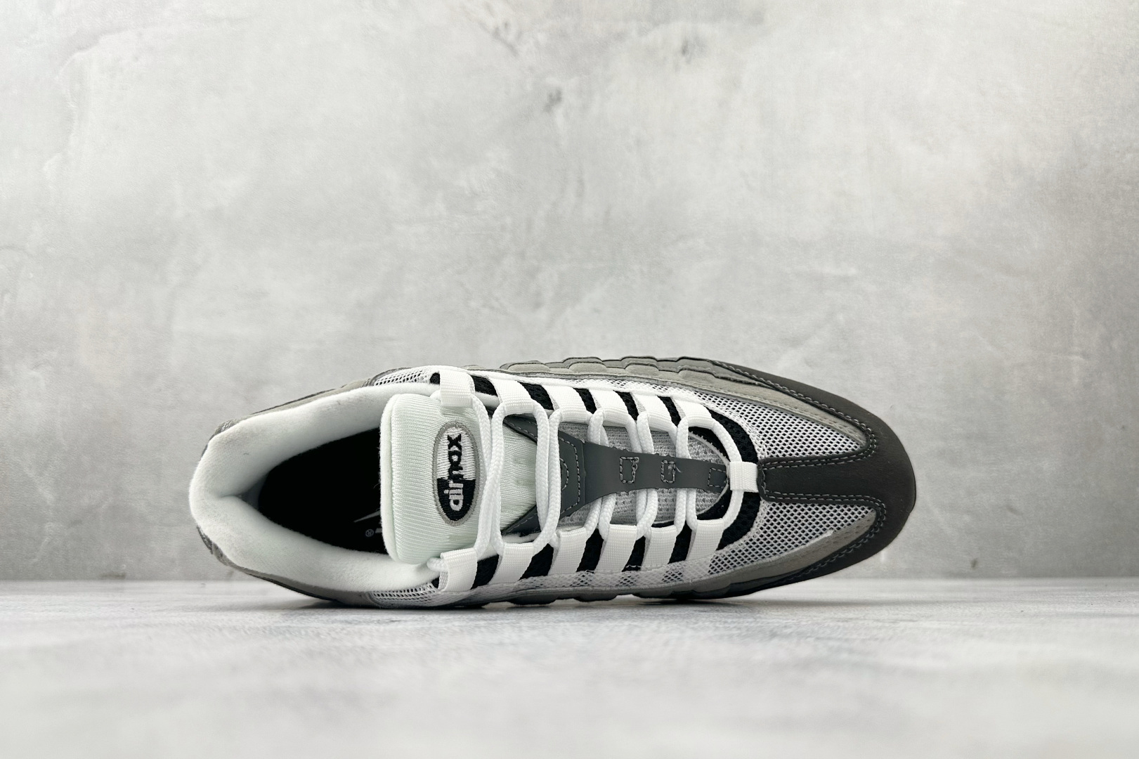 Nike Air Max 95 gray and white FQ1235-002 - Image 3