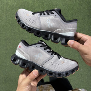 On Cloud X 4 taupe 3ME30042532