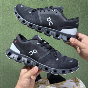 On Cloud X 3 black 60.98705