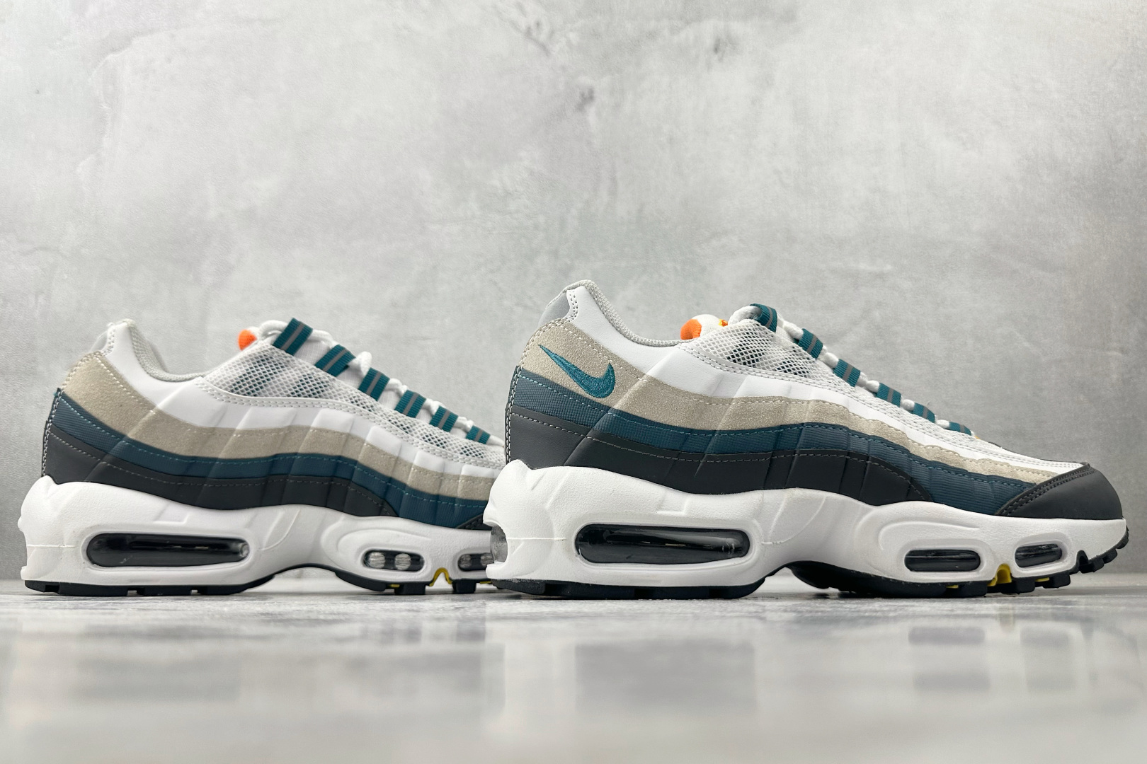 Nike Air Max 95 gray black DM0011-002 - Image 6
