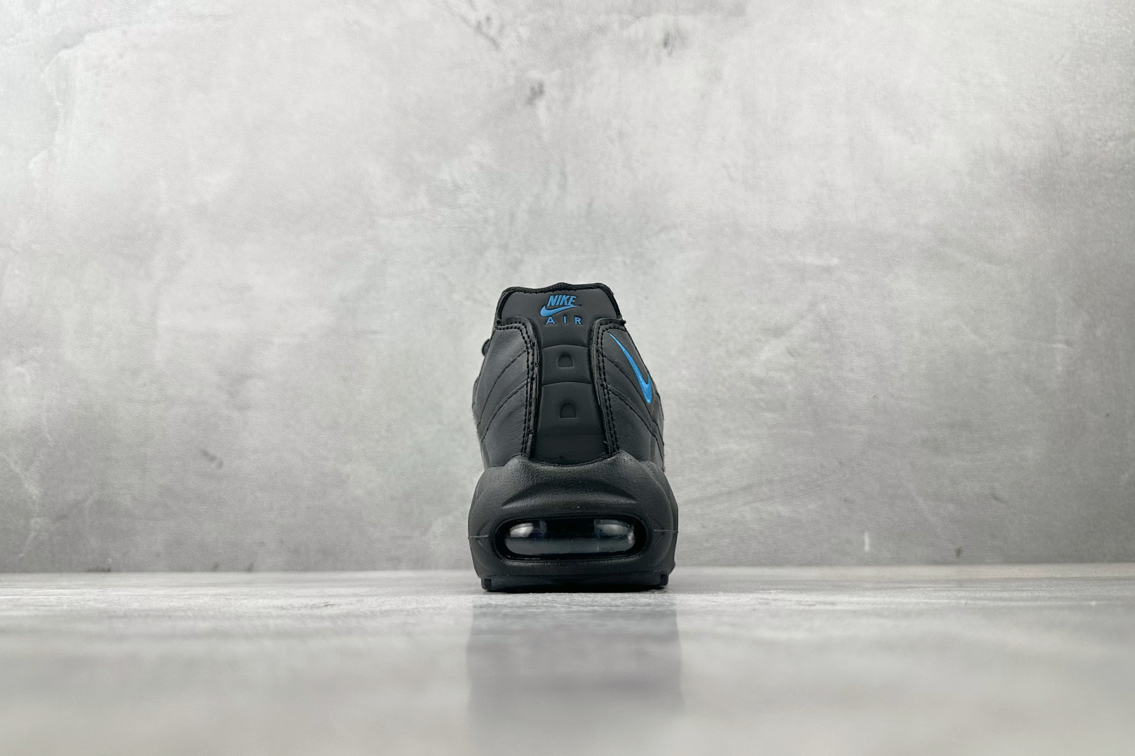 Nike Air Max 95 black DZ4511-001 - Image 8
