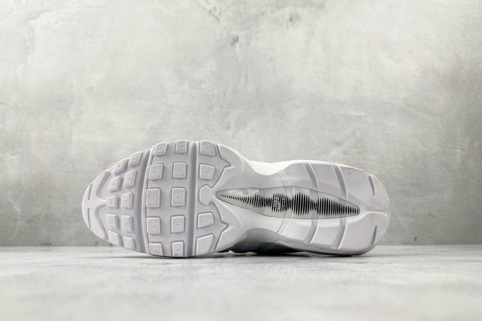 Nike Air Max 95 white and black CK7070-100 - Image 4