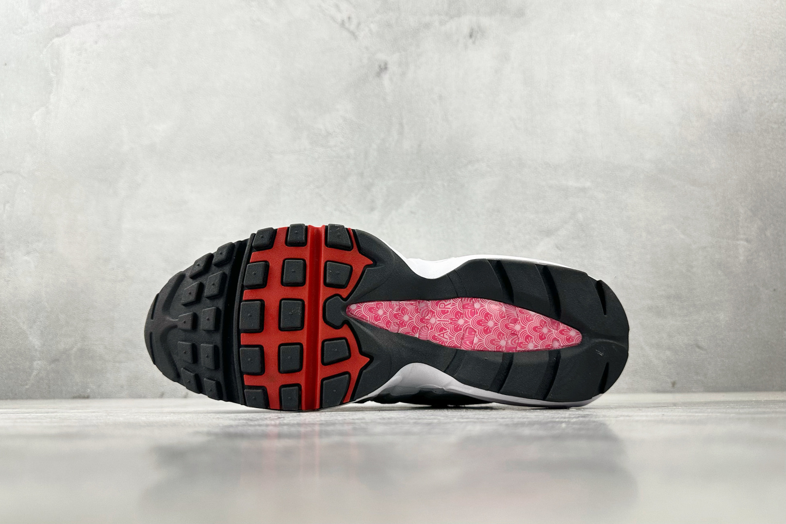 Nike Air Max 95 white, black and red DH9792-100 - Image 4