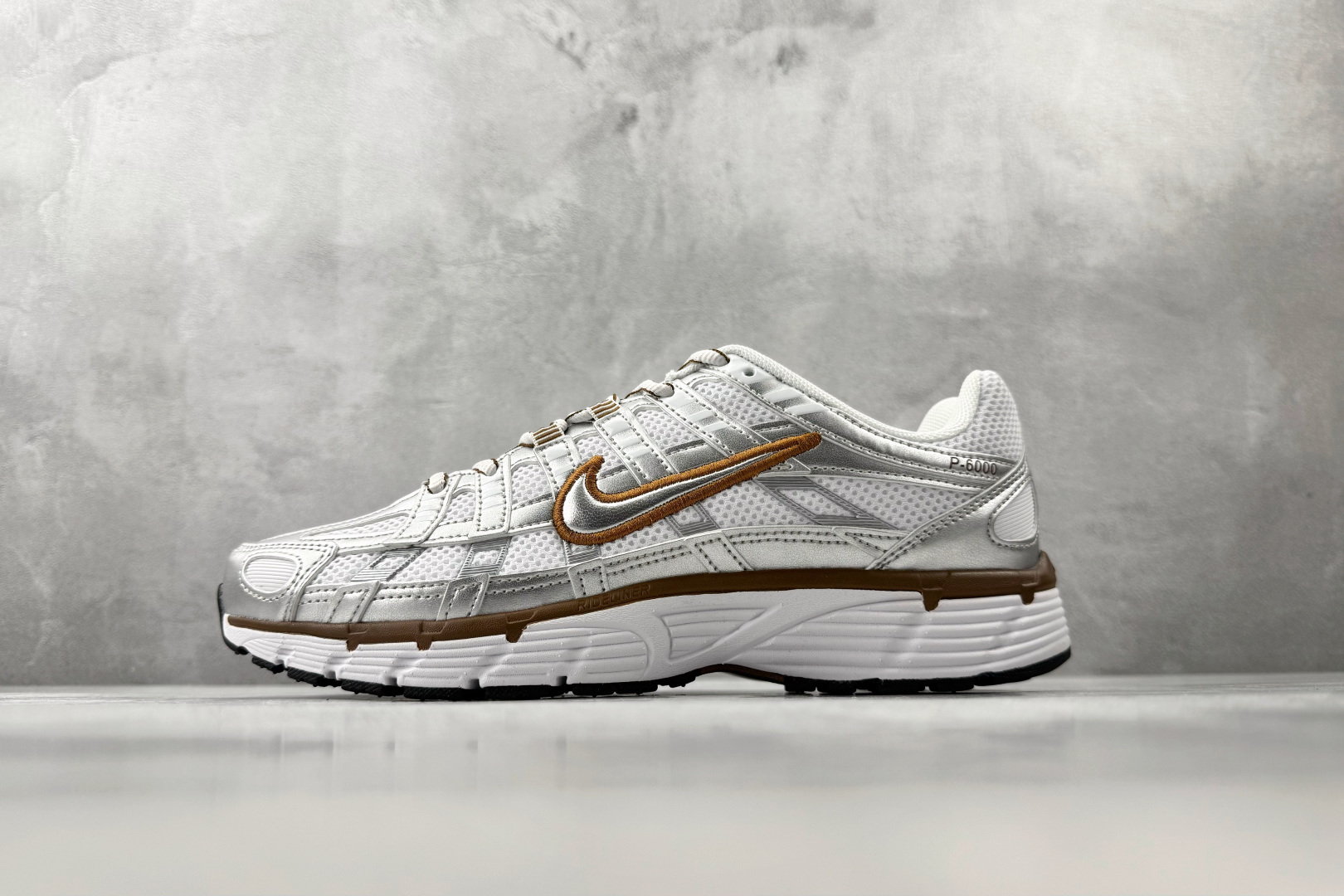 Nike P-6000 silver white BV1021-109