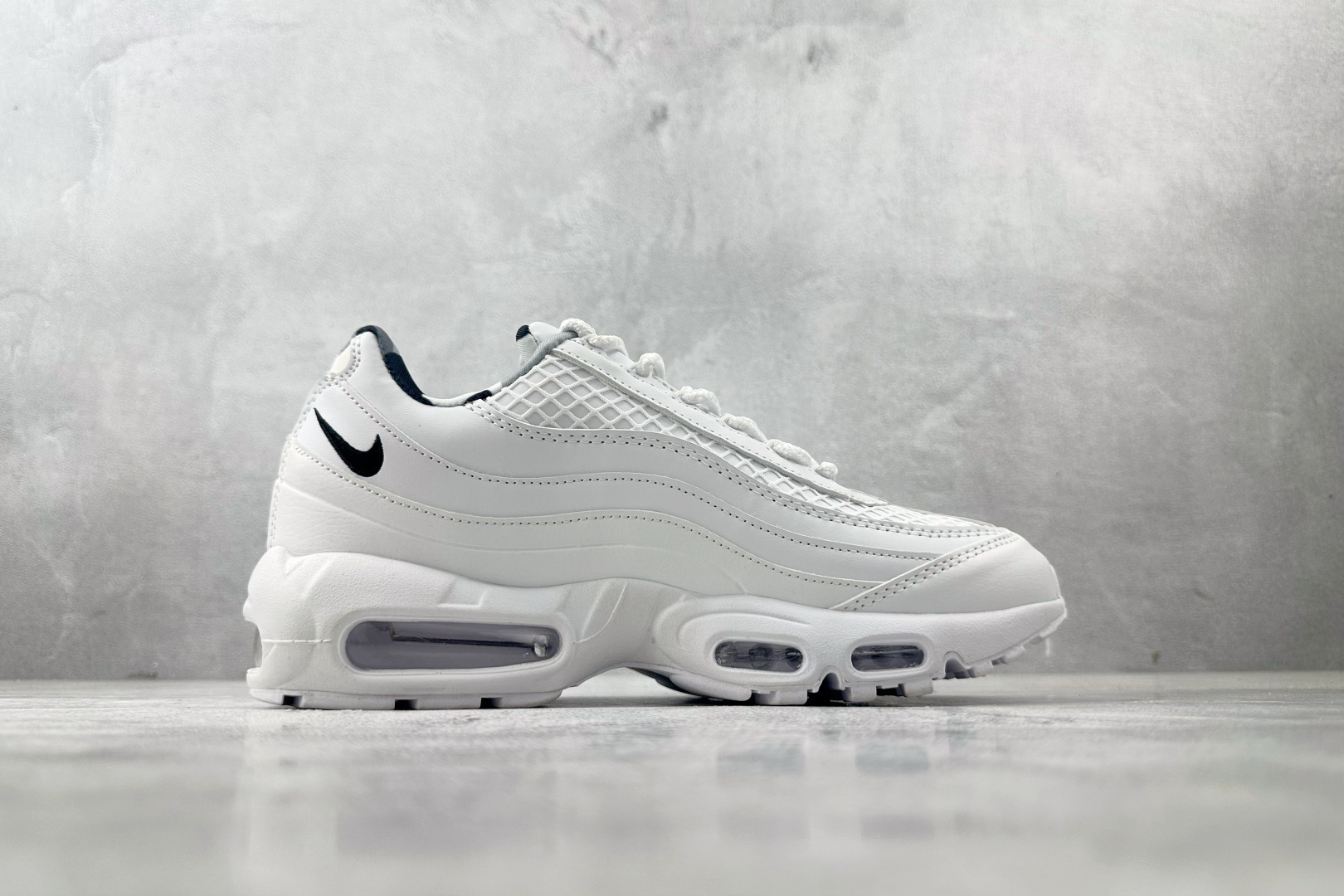 Nike Air Max 95 white FB2 709 006 - Image 2