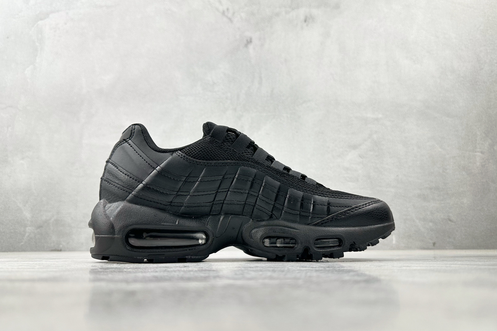 Nike Air Max 95 black warrior Black CI3705-001 - Image 2