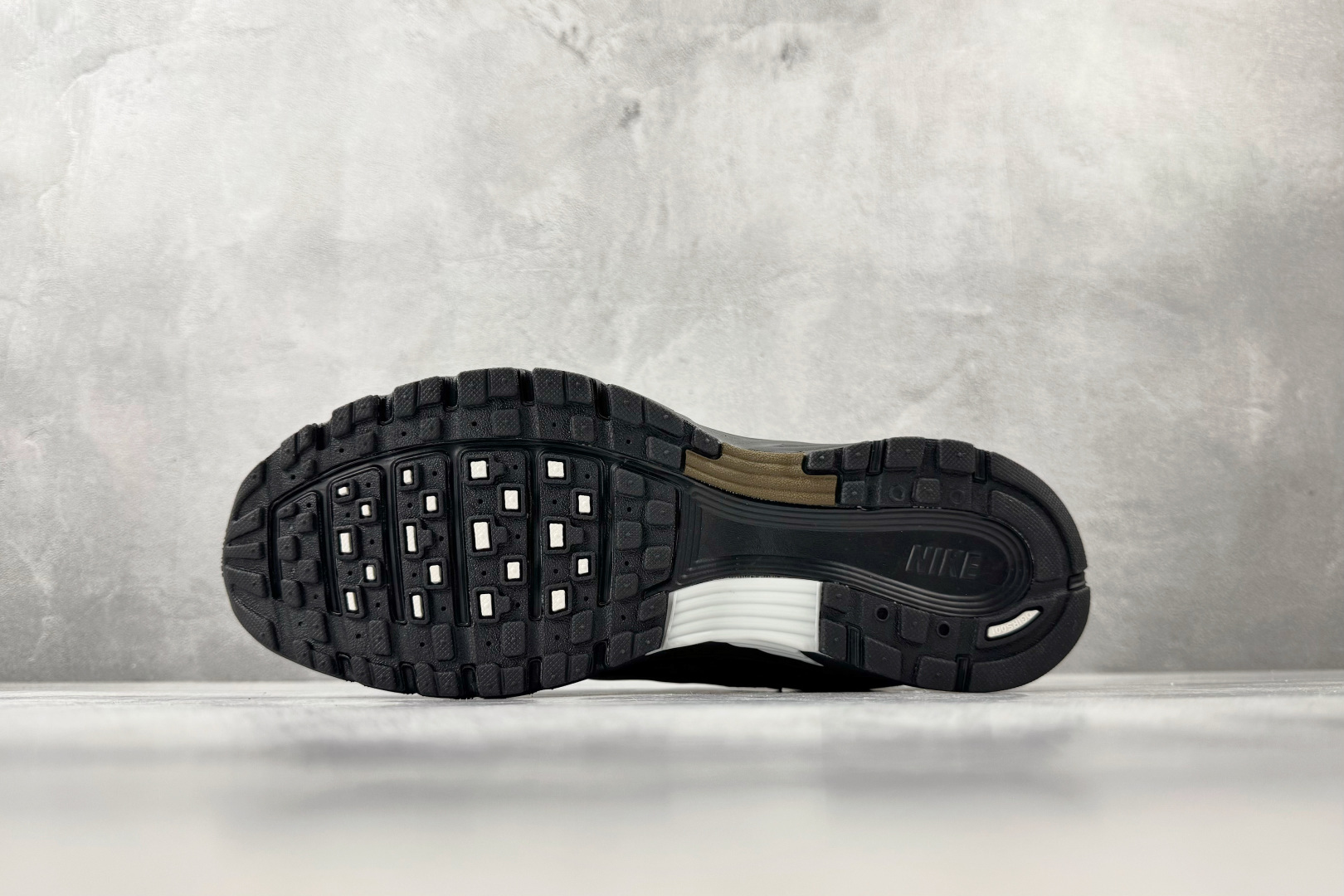 Nike P-6000 Brown black IQ0 298 010 - Image 4