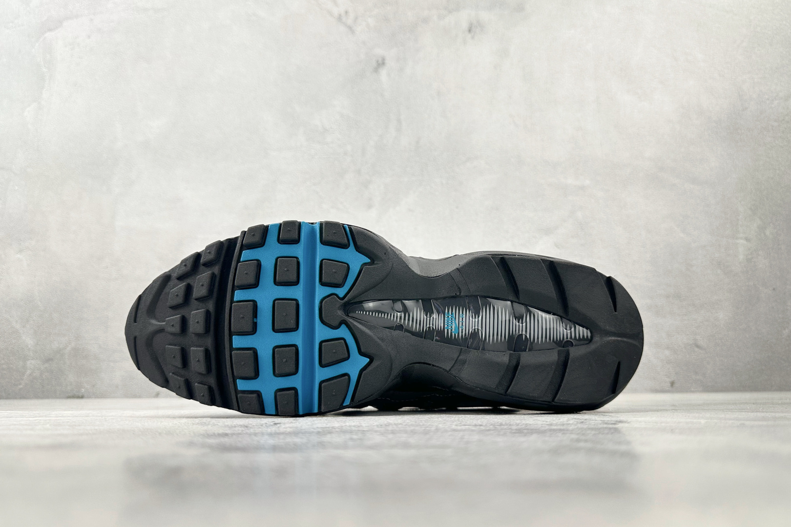 Nike Air Max 95 Ocean Blue HM0622-003 - Image 4