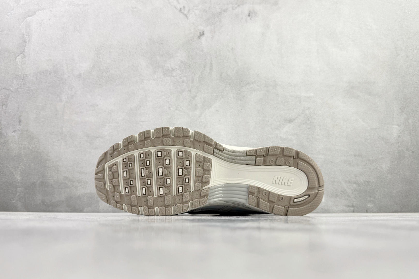 Nike P-6000 beige IM5237-100 - Image 4