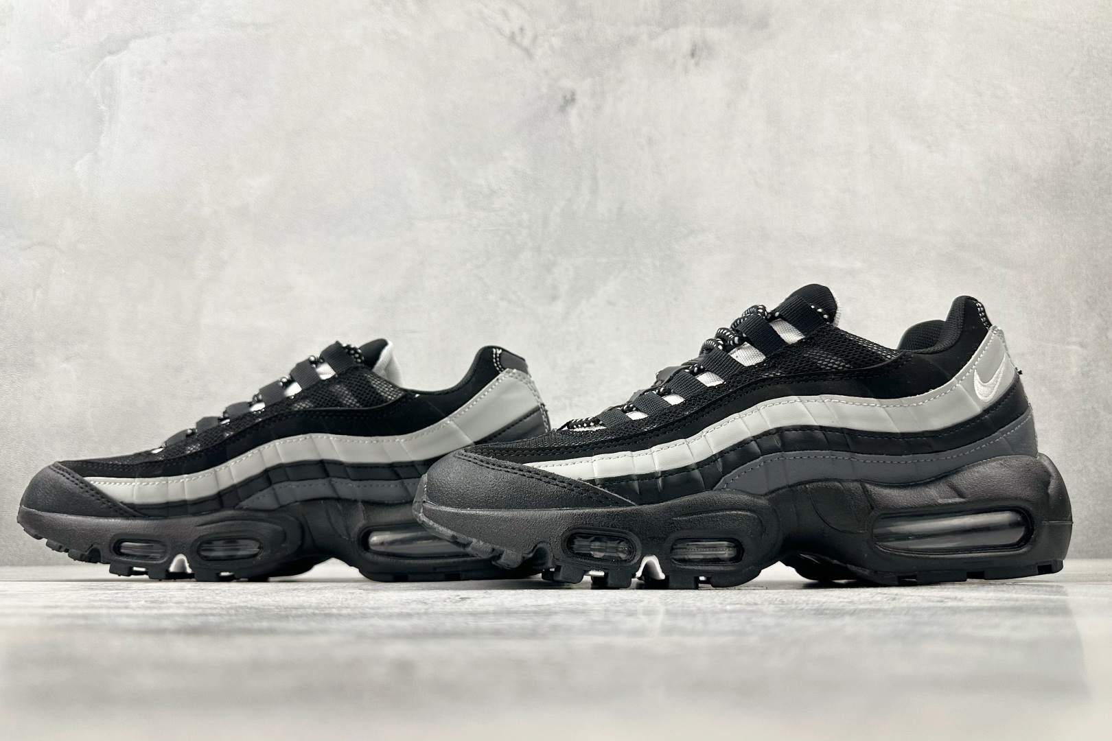 Nike Air Max 95 black Gray CT1805-001 - Image 5