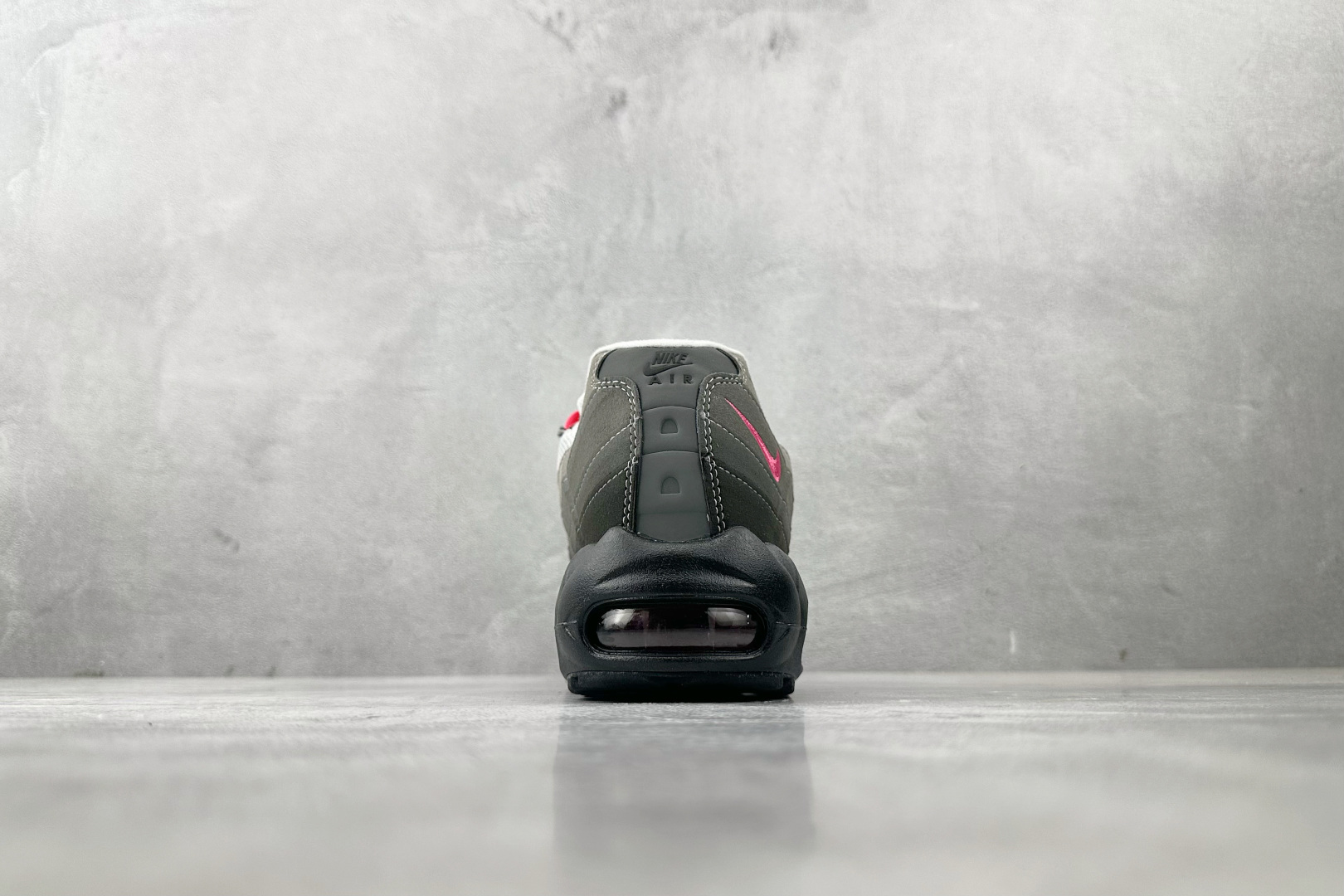 Nike Air Max 95 gray black DN8020-001 - Image 7