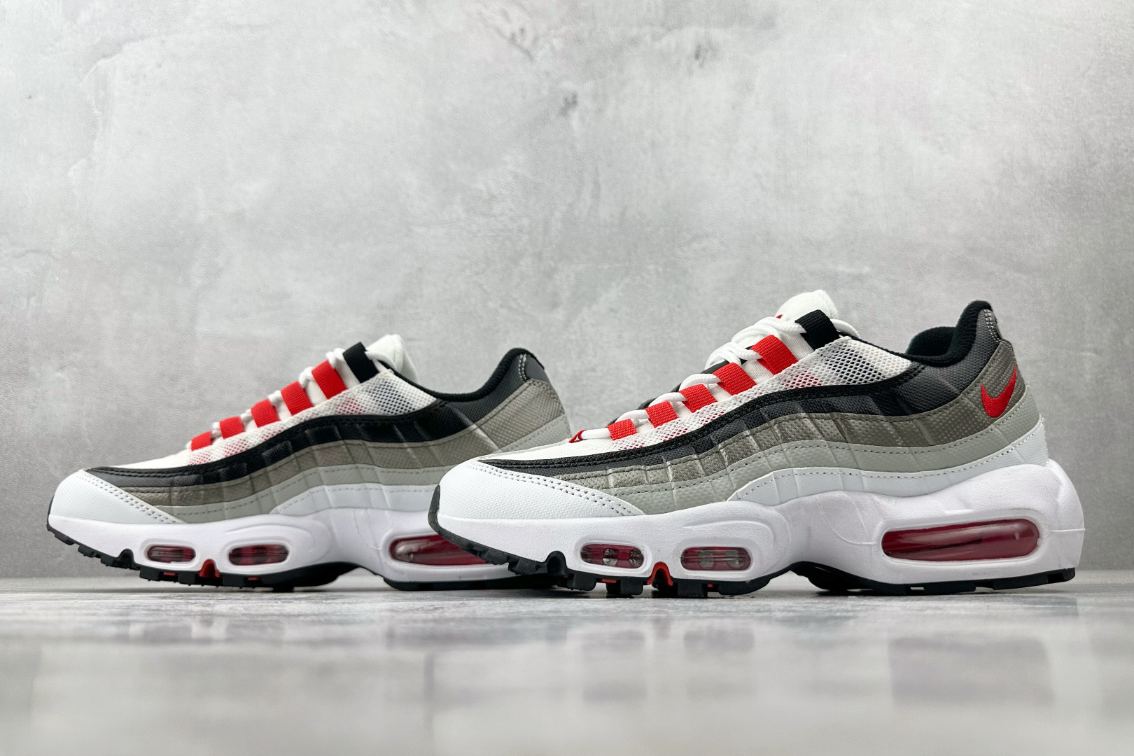 Nike Air Max 95 white, black and red DH9792-100 - Image 5