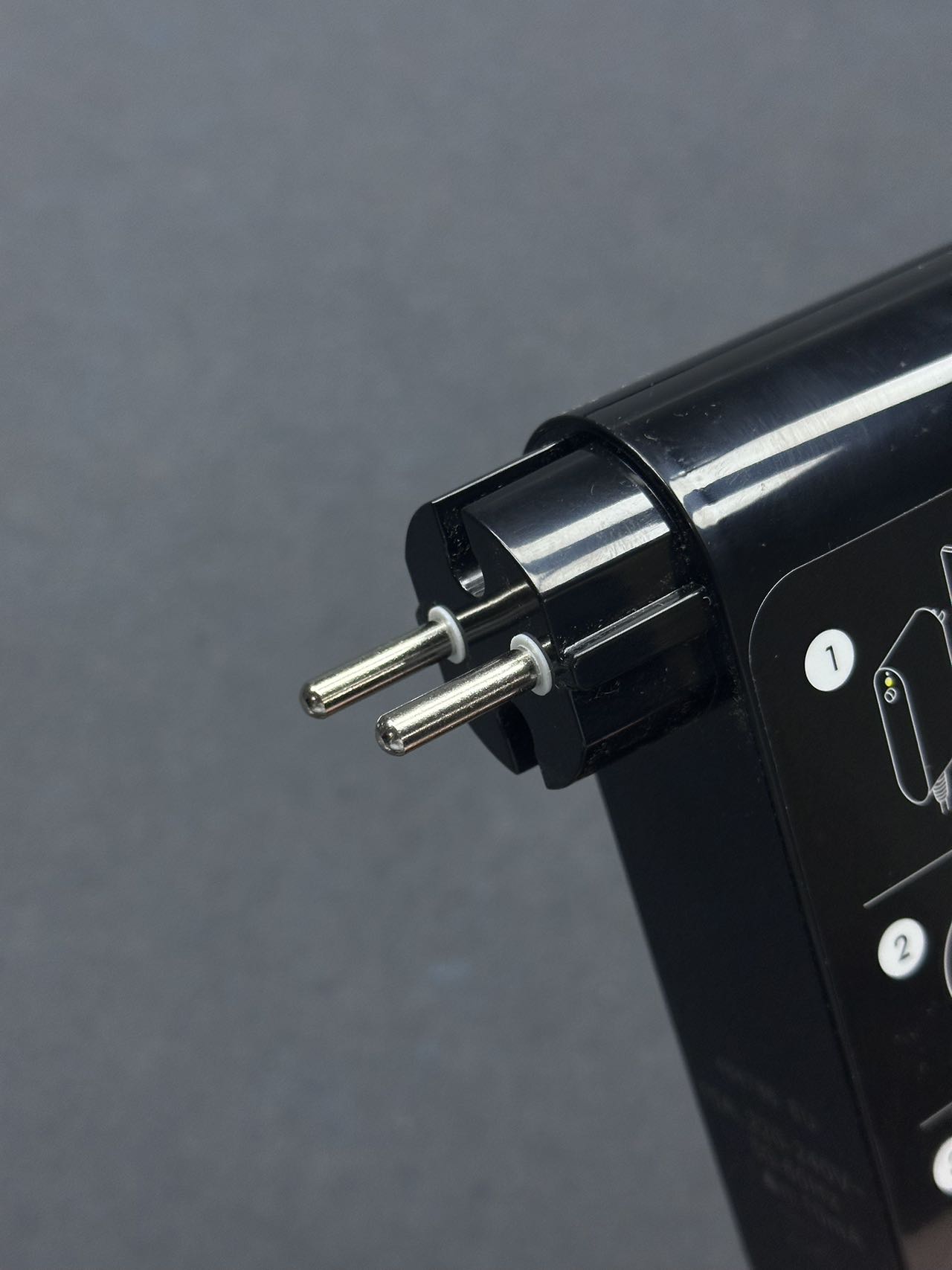 HT01 Airstrait Straightener - Image 16