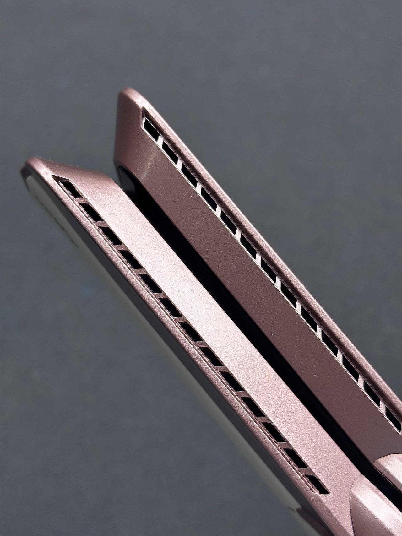 HT01 Airstrait Straightener - Image 9