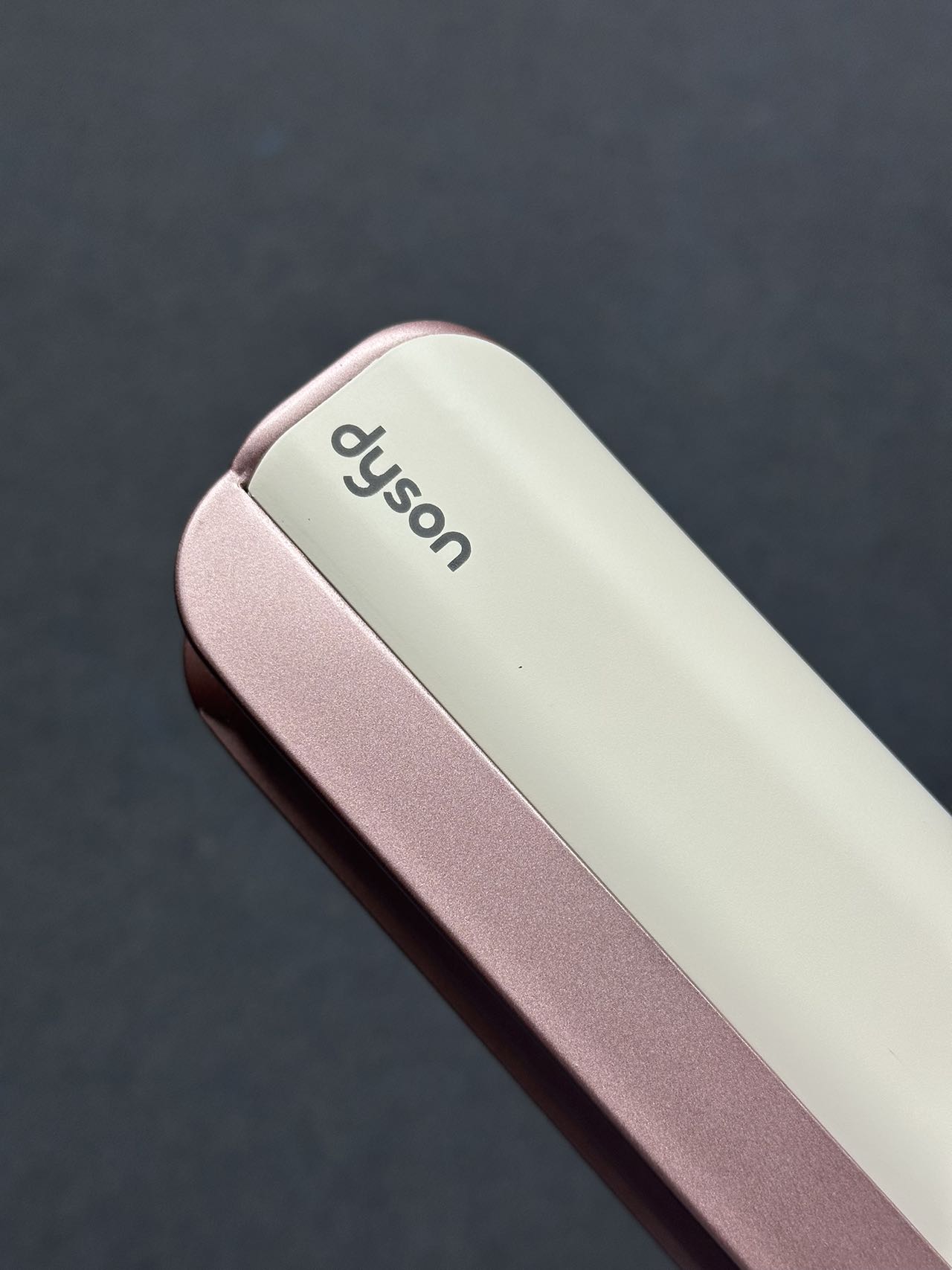 HT01 Airstrait Straightener - Image 12
