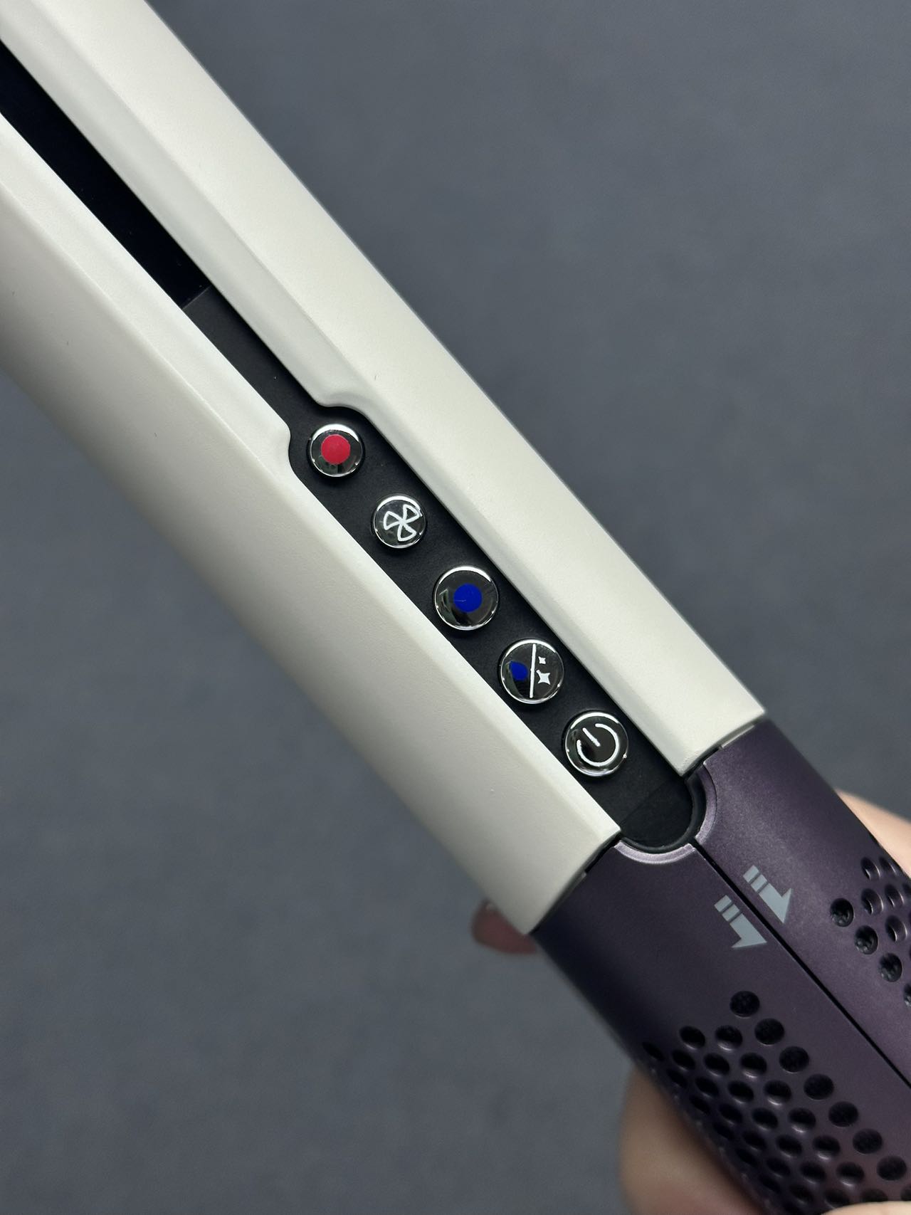 HT01 Airstrait Straightener - Image 7