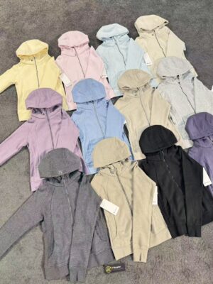 Women Full Zip Hooded Yoga Jacket(1)